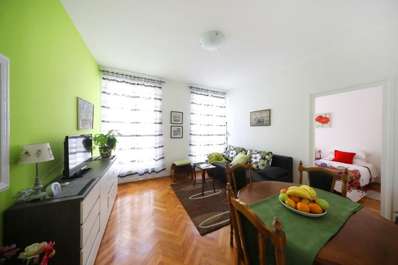 Apartment Mara Zara Esterno foto