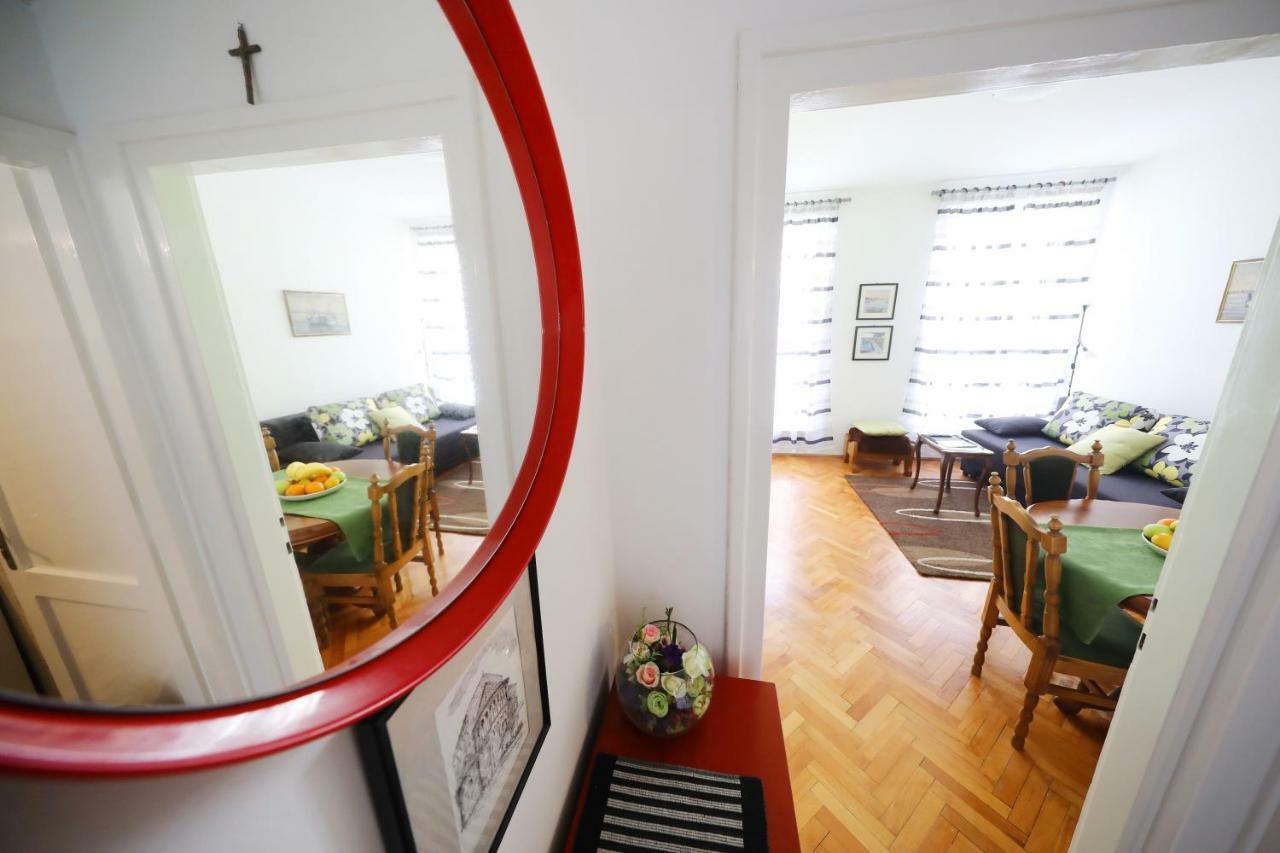Apartment Mara Zara Esterno foto